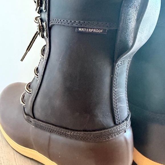 XTRATUF Waterproof Insulated Boots Men’s Size 7,  Brown/Tan, Excellent Condition